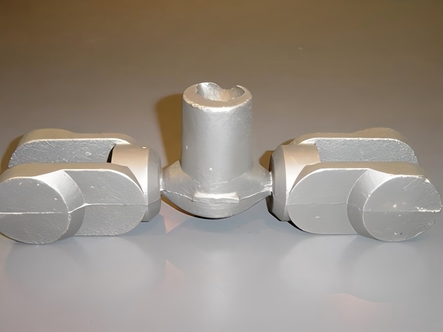 A importância e o design do pescoço do riser de ferro fundido